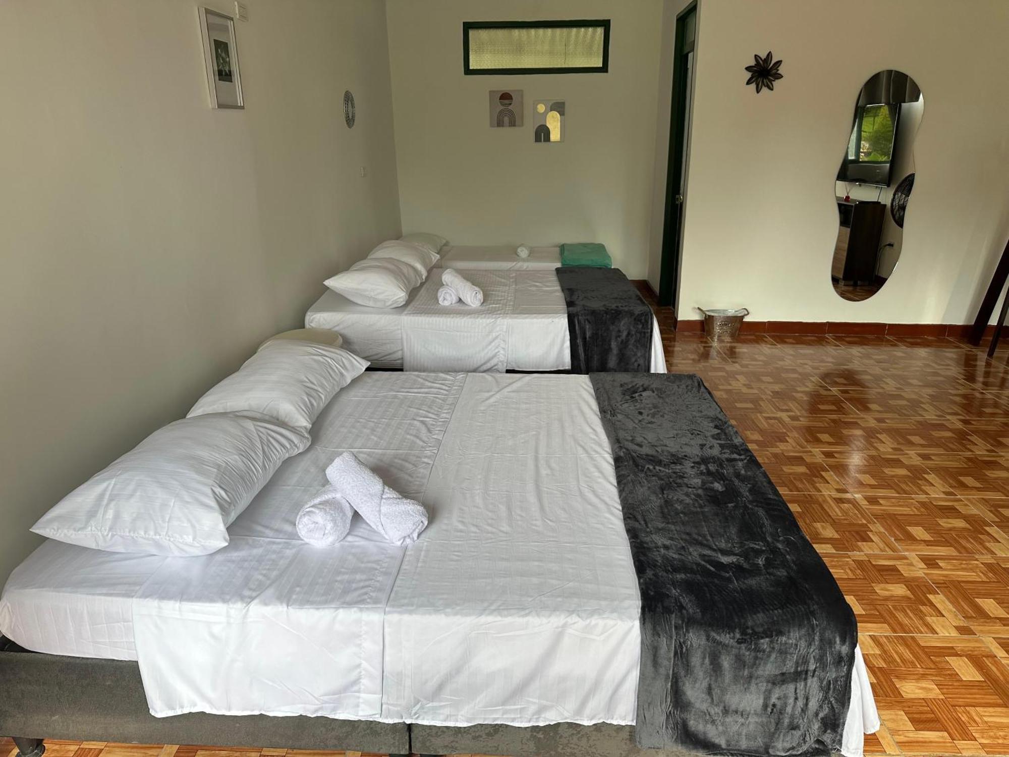 Hospedaje Rancho Guadalupe La Suiza Esterno foto